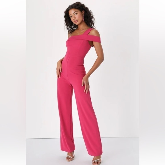 NWT Lulu's Pink One Shoulder Pink Jumpsuit Size M